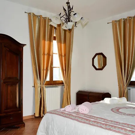 With One Bedroom In Volterra, With Wonderful Mountain View, Apartment Volterra
